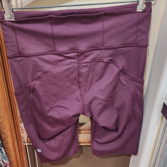 Lululemon Fast and Free Biker shorts 10” size 8 - Picture 2 of 9